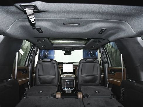 Used 2025 GMC Yukon XL Denali Ultimate AWD/4WD image 80