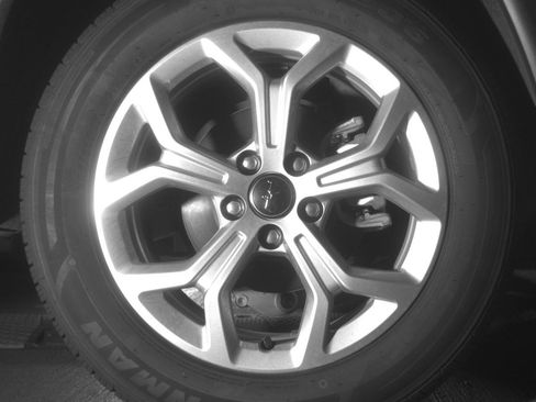 Used 2025 Jeep Compass Latitude image 15