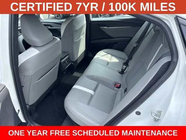 Used 2025 Toyota Camry SE FWD image 16