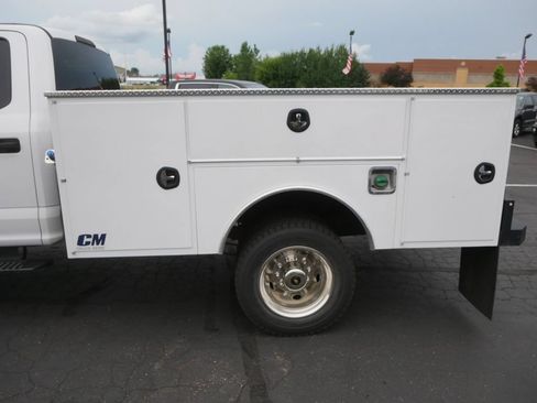 Used 2019 Ford F550 4x4 Crew Cab Super Duty w/ XLT Value Package image 14