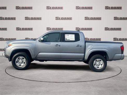 Used 2019 Toyota Tacoma SR image 2