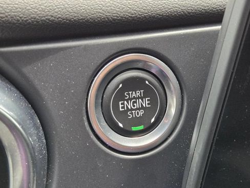 Used 2025 Chevrolet Blazer LT FWD image 20