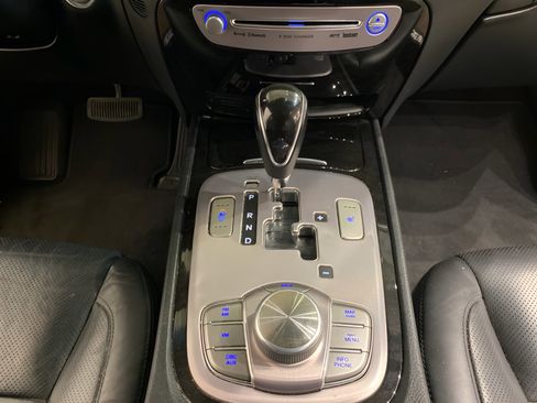 Used 2012 Hyundai Genesis 5.0 R-Spec image 9