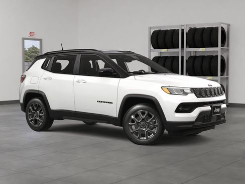 New 2024 Jeep Compass Latitude w/ Sun and Sound Group image 5