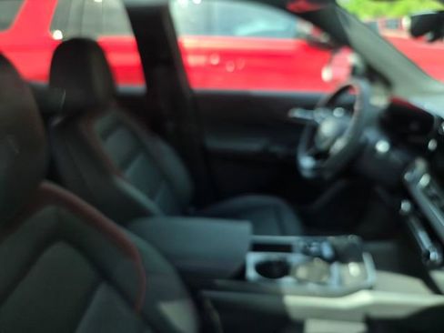 Used 2025 Chevrolet Equinox RS w/ Safety and Technology Package image 3