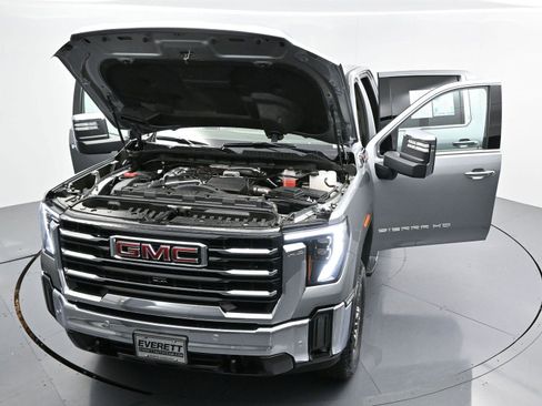 Used 2025 GMC Sierra 2500 SLT w/ SLT Premium Package image 47