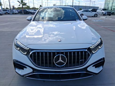 New 2026 Mercedes-Benz E 53 AMG e 4MATIC Sedan image 2
