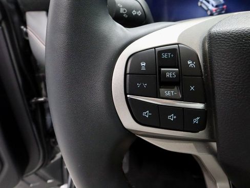 Certified 2025 Ford Explorer Active image 27