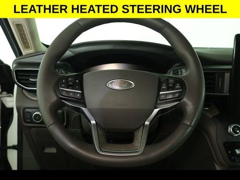 Used 2020 Ford Explorer Platinum w/ Premium Technology Package image 8