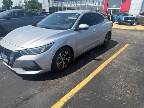 Used 2021 Nissan Sentra SV FWD image 2