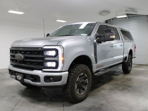 Used 2024 Ford F250 Lariat w/ Lariat Ultimate Package image 4