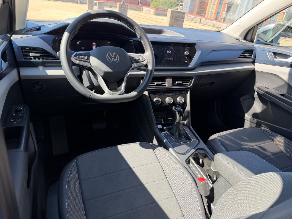 Certified 2023 Volkswagen Taos SE FWD image 13