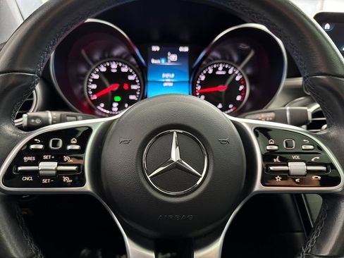 Used 2021 Mercedes-Benz GLC 300 image 22