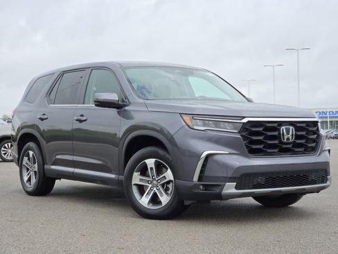 Used 2024 Honda Pilot EX-L image 2