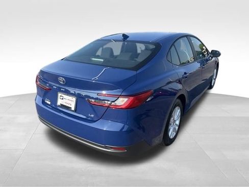 Used 2026 Toyota Camry LE FWD image 5