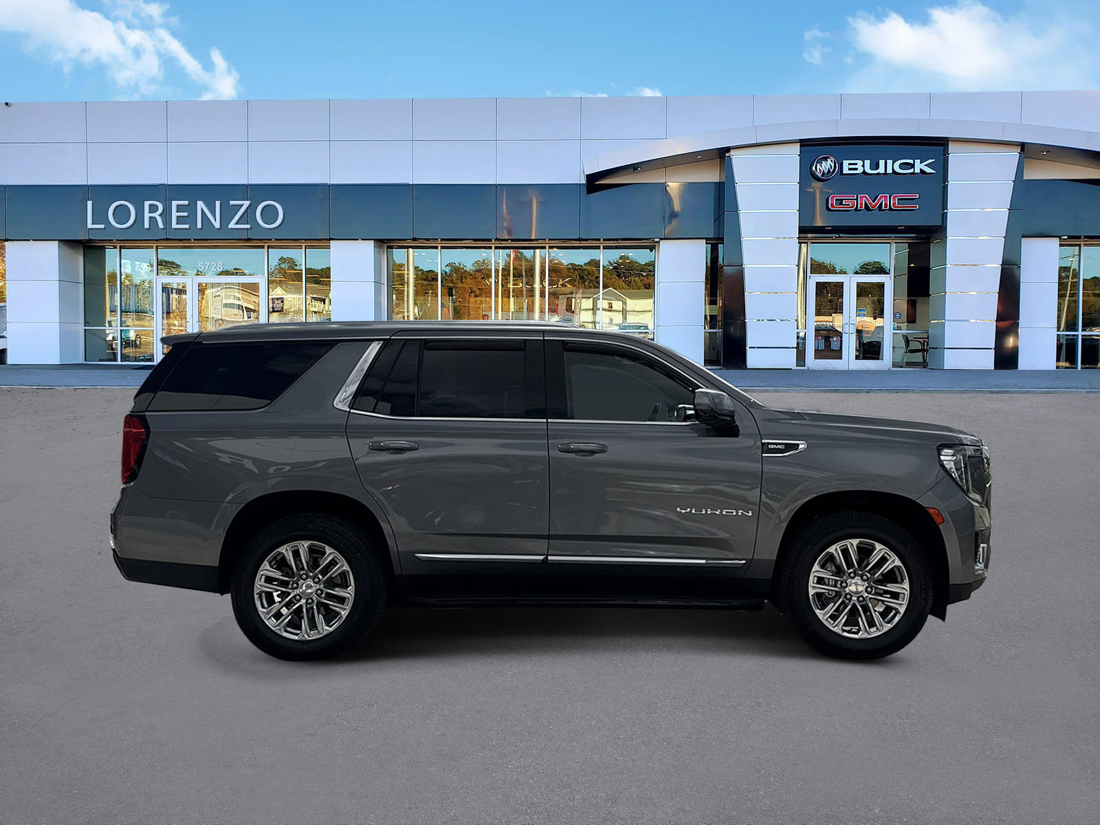 Used 2021 GMC Yukon SLT w/ SLT Premium Package RWD image 4