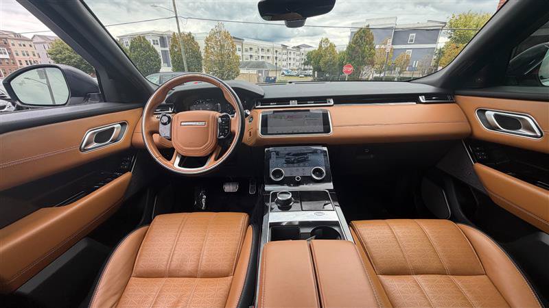 Used 2019 Land Rover Range Rover Velar R-Dynamic HSE AWD/4WD image 24