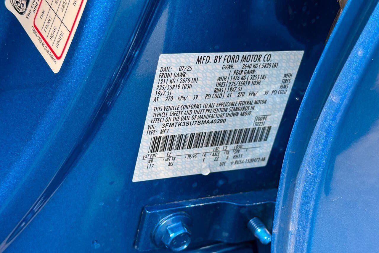 Used 2025 Ford Mustang Mach-E Premium AWD/4WD image 21