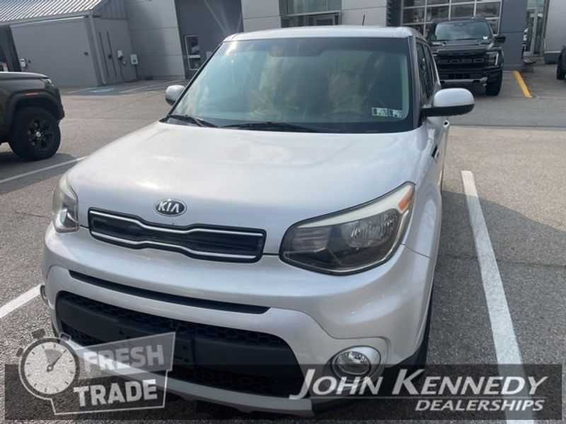 Used 2018 Kia Soul + image 1