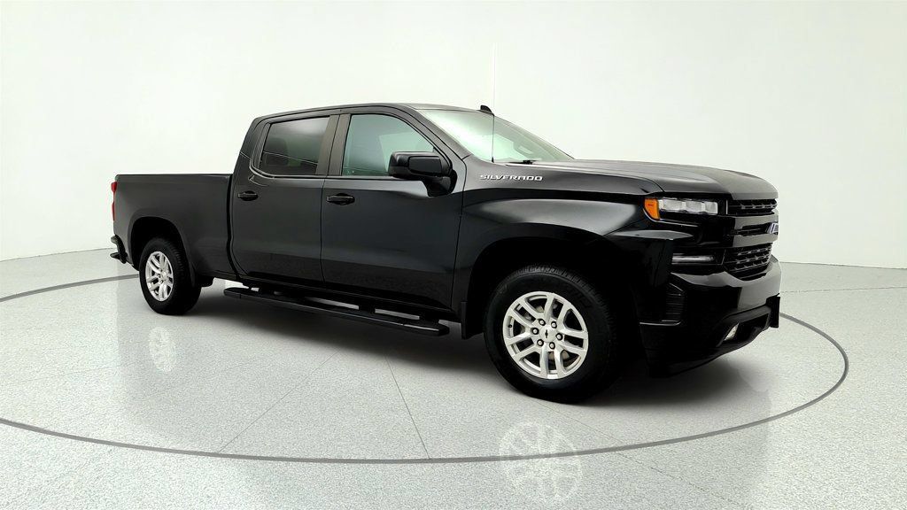 Used 2022 Chevrolet Silverado 1500 RST AWD/4WD image 3