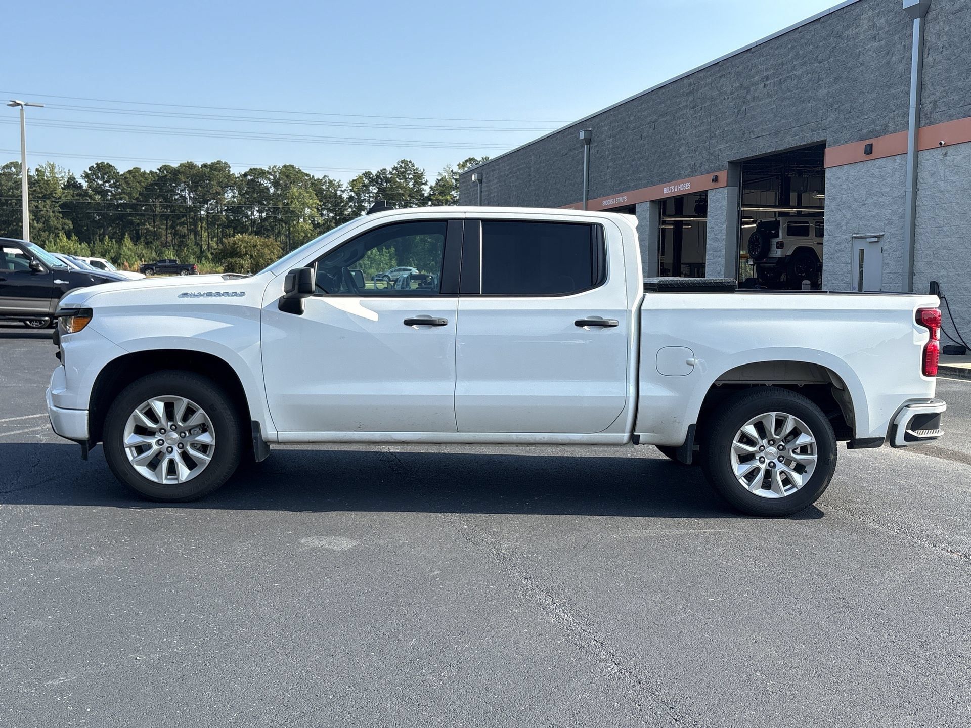 Used 2024 Chevrolet Silverado 1500 Custom RWD image 17