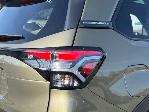 New 2025 Subaru Forester Premium image 5