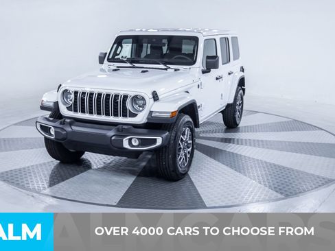 Used 2025 Jeep Wrangler Unlimited Sahara AWD/4WD image 2