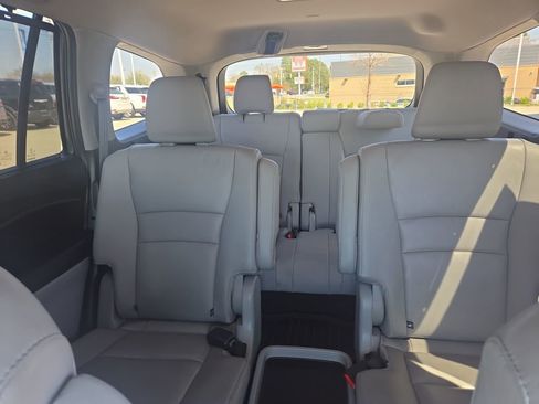 Used 2022 Honda Pilot Touring image 28