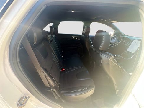 Used 2023 Ford Edge ST image 26