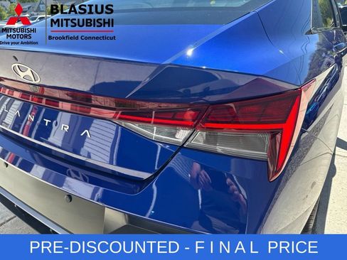 Used 2024 Hyundai Elantra SEL w/ Convenience Package FWD image 61