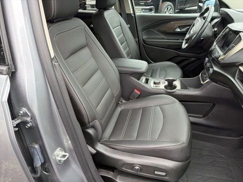 Used 2023 GMC Terrain Denali w/ Denali Premium Package image 11