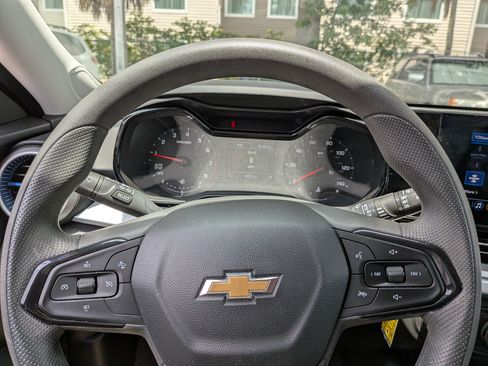Used 2024 Chevrolet Trax LS w/ Driver Confidence Package FWD image 25