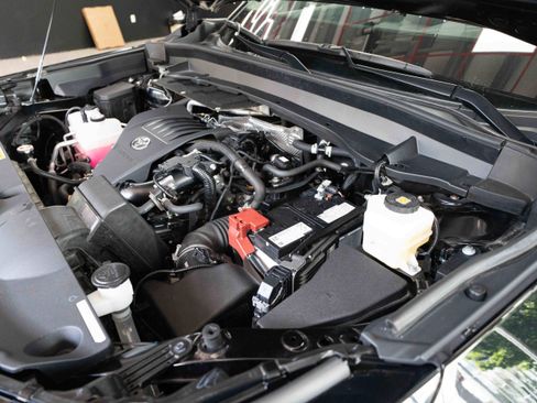 Used 2025 Toyota Grand Highlander AWD image 34