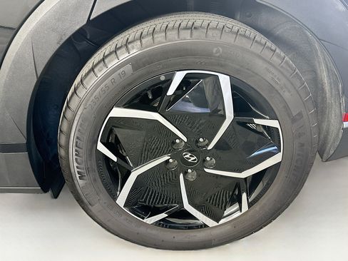 Used 2024 Hyundai Ioniq 5 SEL RWD image 11
