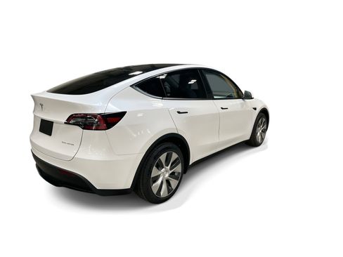 Certified 2023 Tesla Model Y Long Range AWD/4WD image 6