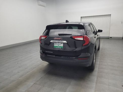 Used 2022 GMC Terrain SLE image 9