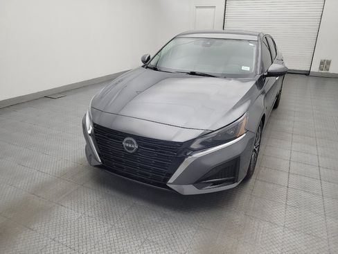 Used 2023 Nissan Altima 2.5 SV FWD image 15