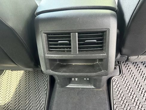 Used 2023 Volkswagen Atlas Cross Sport SE w/ Black Wheel Package FWD image 9