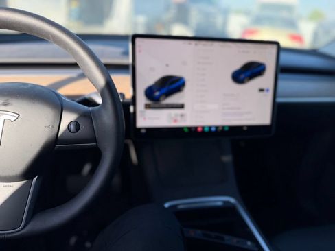 Used 2023 Tesla Model Y Long Range AWD/4WD image 8