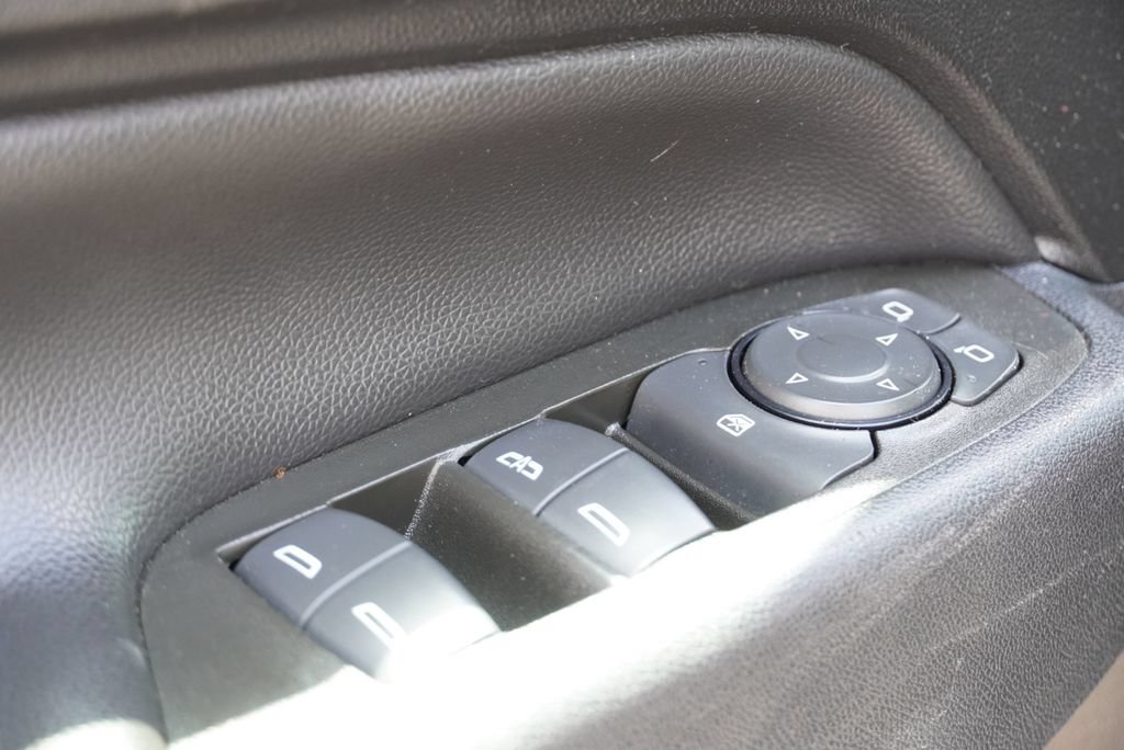 Used 2023 Chevrolet Equinox LT AWD/4WD image 20