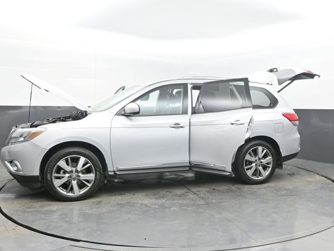 Used 2013 Nissan Pathfinder Platinum image 37