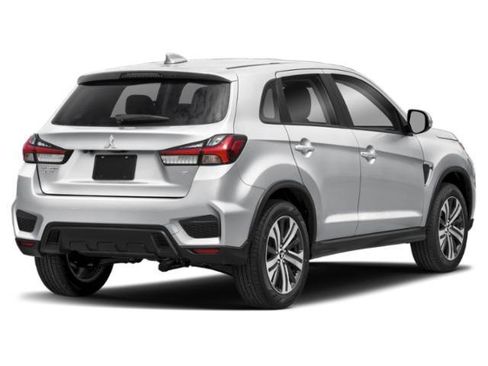 Used 2021 Mitsubishi Outlander Sport SE image 2