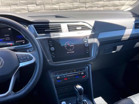 Certified 2023 Volkswagen Tiguan SE FWD image 5