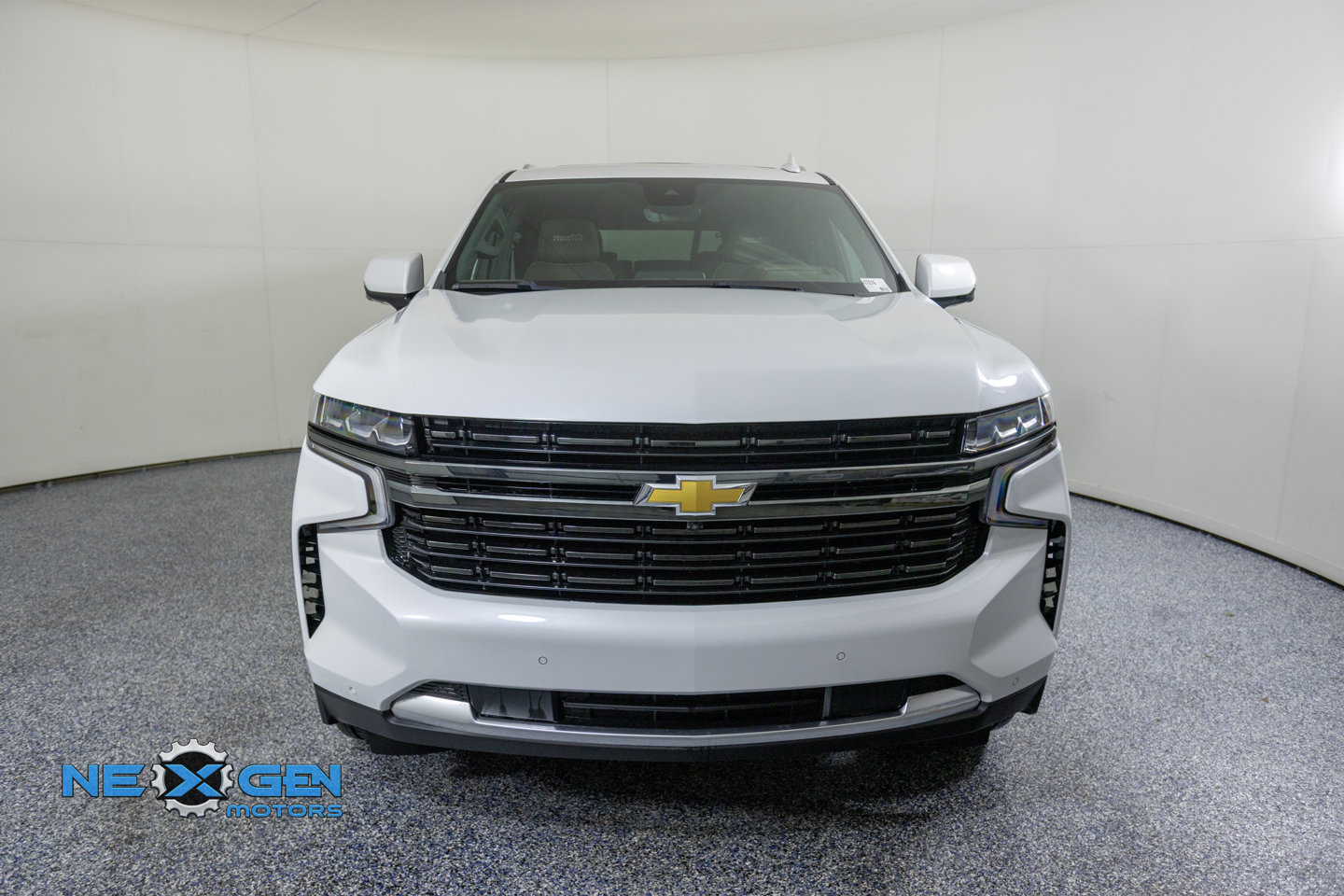 Used 2023 Chevrolet Tahoe High Country AWD/4WD image 3