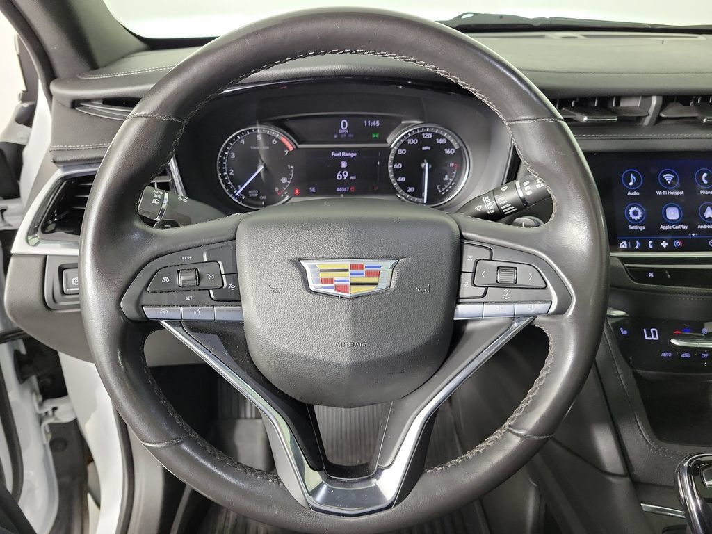 Certified 2023 Cadillac XT6 Luxury FWD image 22