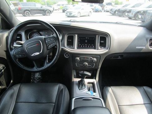 Used 2022 Dodge Charger SXT w/ Leather Interior Group image 21