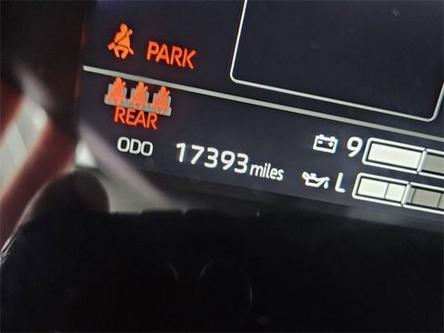 Used 2024 Toyota Tundra Limited image 28