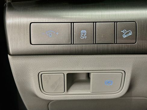Used 2025 Hyundai Kona SEL AWD/4WD image 17