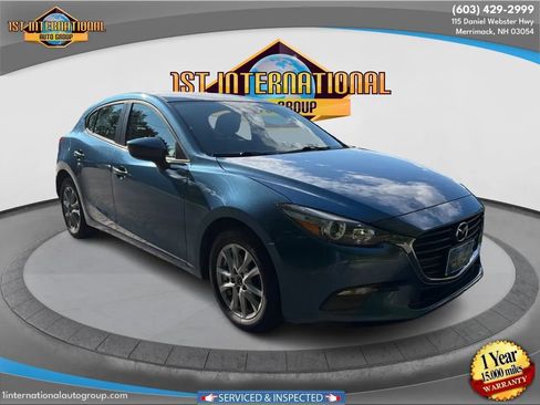 Used 2018 MAZDA MAZDA3 Sport FWD image 2