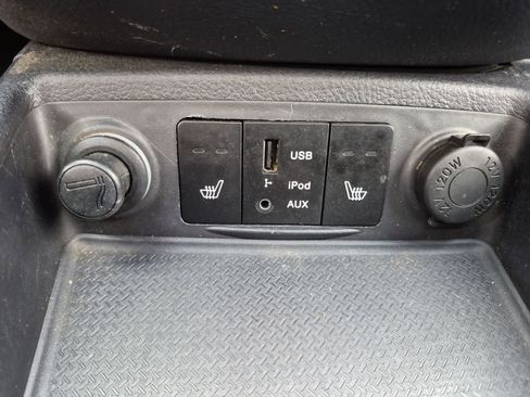 Used 2009 Hyundai Santa Fe Limited FWD image 30